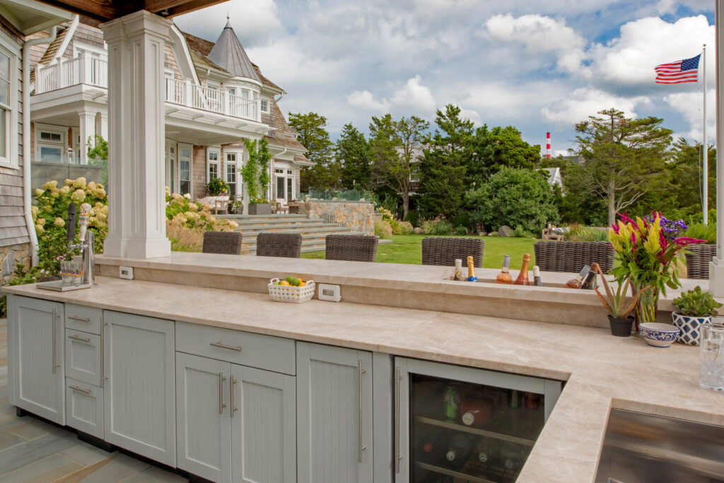Beautiful view of yard from an outdoor kitchen that is serviced by Xtreme Grill Clean in Sarasota, FL