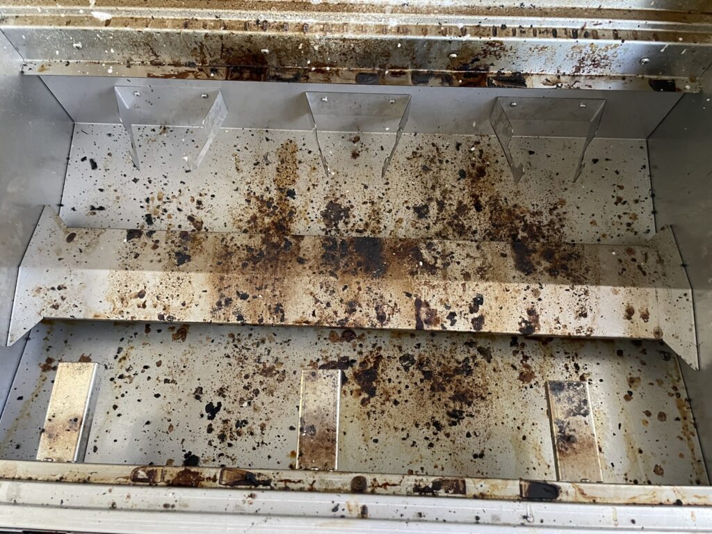 A grill before Xtreme Grill Clean cleaned and serviced it